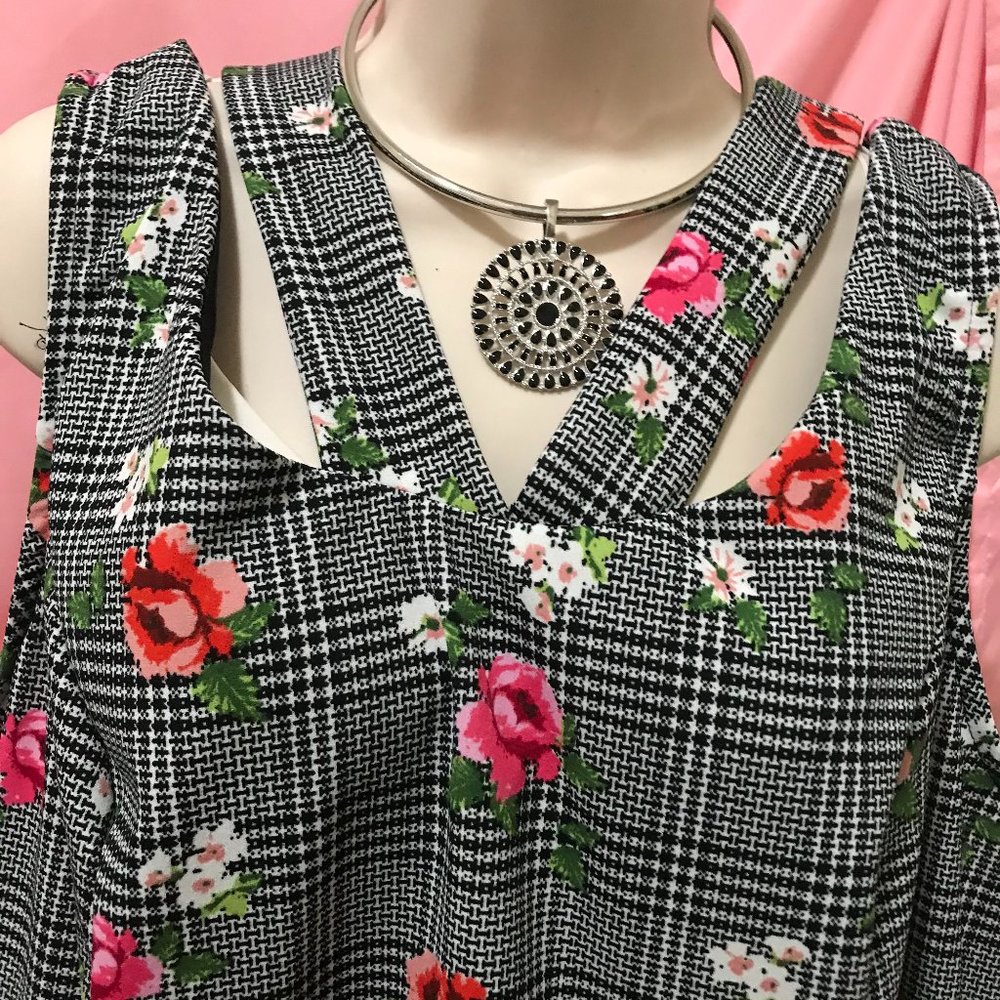 Ashley Stewart -  Cold Shoulder Peplum Top -22/24